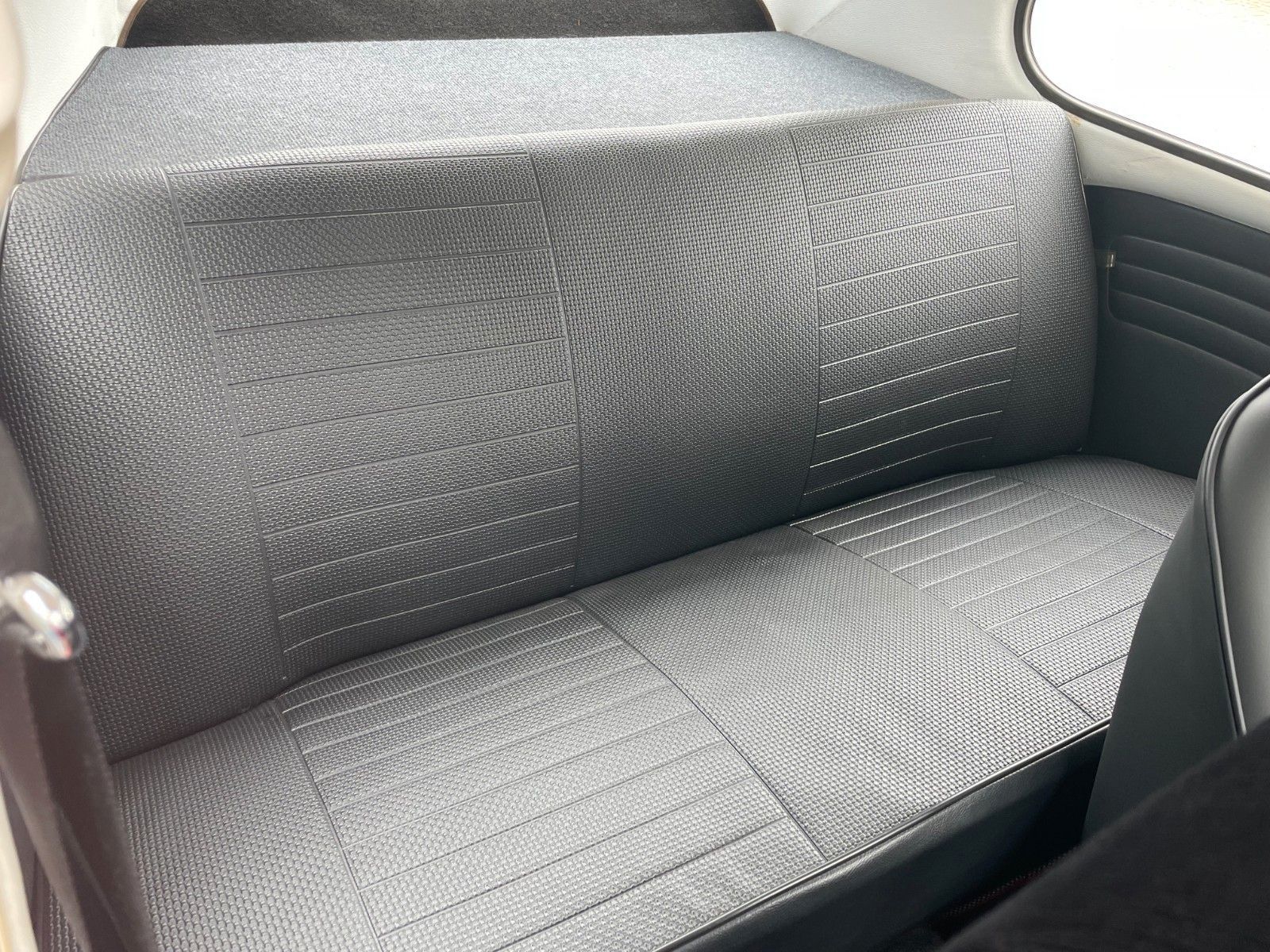 VW Käfer 1303  -aufwendig restauriert + modifiziert -H-Kz