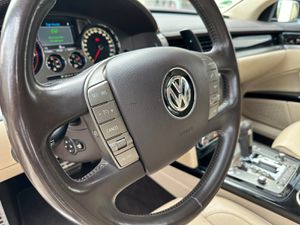 VW Phaeton