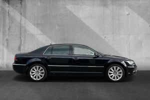 VW Phaeton