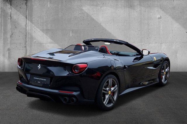 FERRARI Portofino