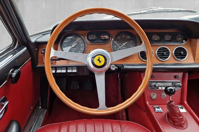 FERRARI 330 GT 2+2 Serie II*Original*EU*Motorrevision