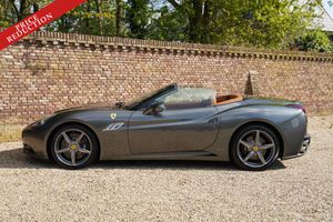 FERRARI California