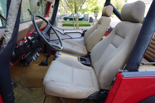 JEEP Renegade CJ-7 8 cylinder Well-maintained Jeep, E