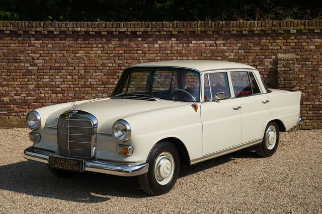 MERCEDES-BENZ 190 D Heckflosse Superb condition, Maintained by