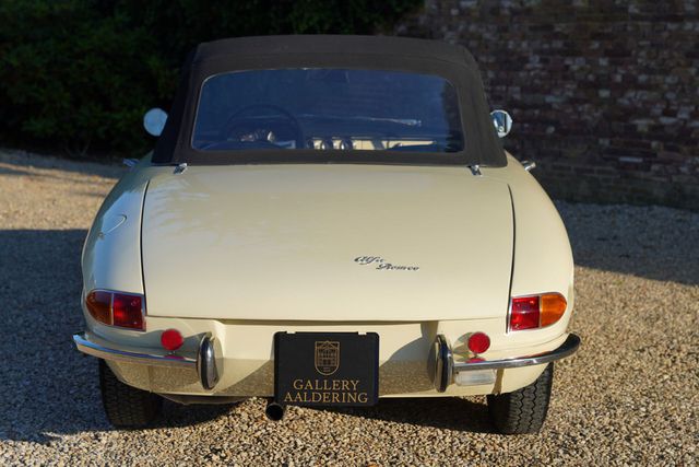 ALFA ROMEO Spider Duetto 1600 Restored condition, &quot;Avorio&quot;