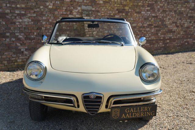 ALFA ROMEO Spider Duetto 1600 Restored condition, &quot;Avorio&quot;