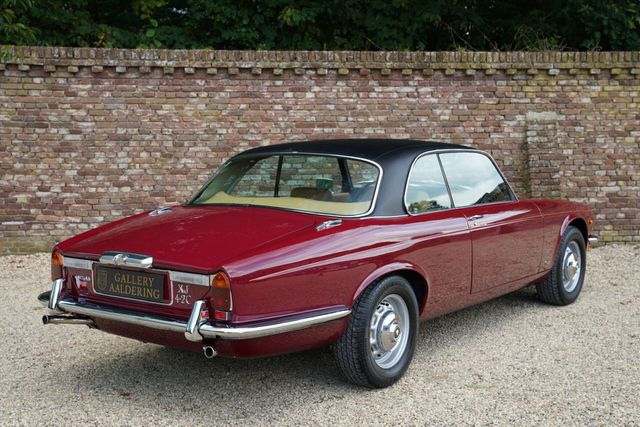 JAGUAR XJ6 4.2 Coupe Equipped with manual gearbox and o