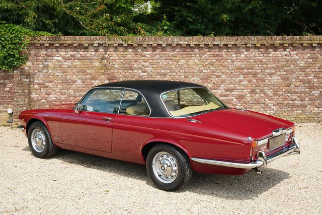 JAGUAR XJ6 4.2 Coupe Equipped with manual gearbox and o