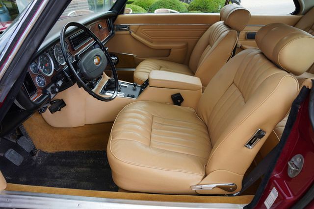 JAGUAR XJ6 4.2 Coupe Equipped with manual gearbox and o