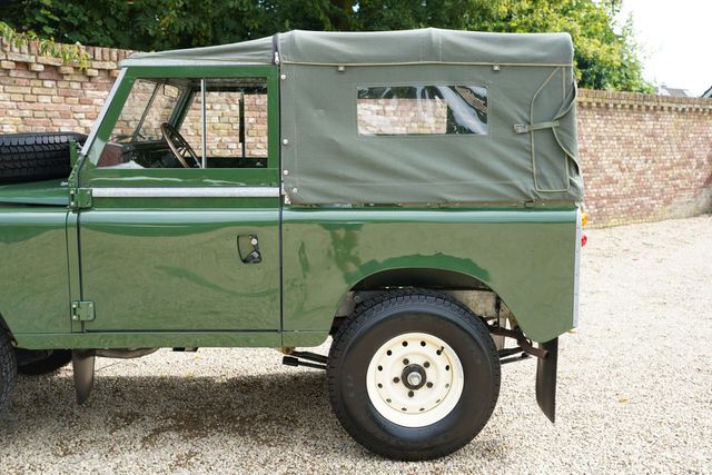 LAND ROVER Andere 88 Series 3 Soft Top Extensively restored by Lan