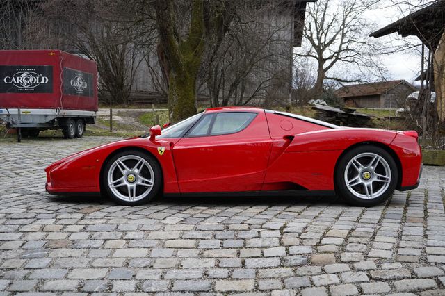 FERRARI Enzo Ferrari Enzo, 1.Hand, deutsches Fahrzeug,