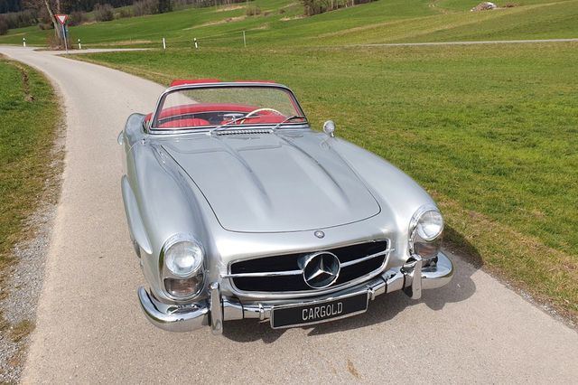 MERCEDES-BENZ 300 SL Roadster, Original/Erstes Leder /Matching