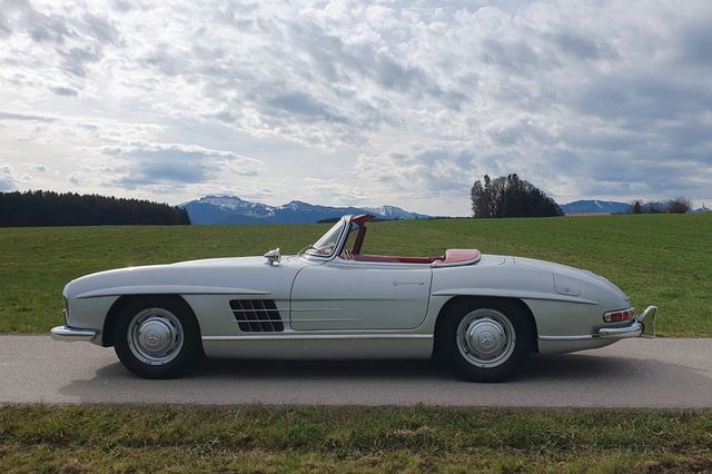 MERCEDES-BENZ 300 SL Roadster, Original/Erstes Leder /Matching