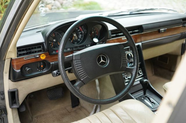 MERCEDES-BENZ 450 6.9 SEL, Ex-Vorstandsfzg. Dassault / France