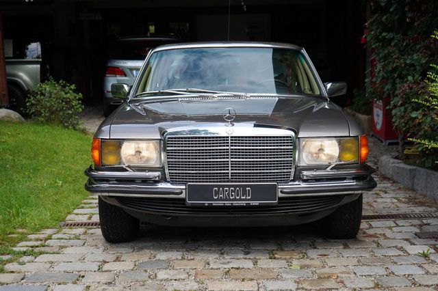 MERCEDES-BENZ 450 6.9 SEL, Ex-Vorstandsfzg. Dassault / France