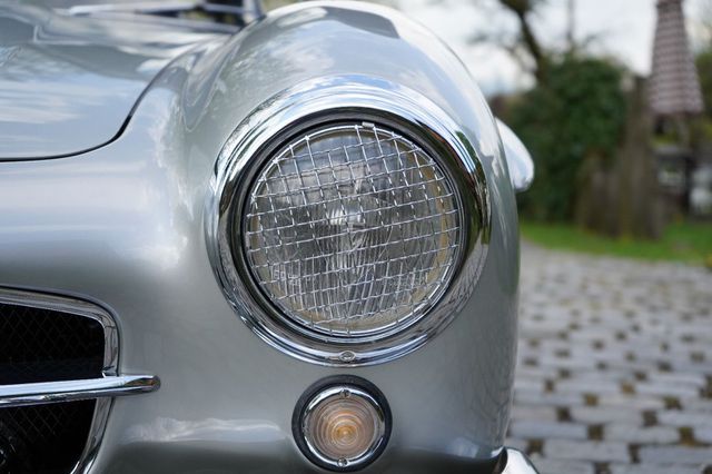 MERCEDES-BENZ 300 SL Flügeltürer, Rudge Wheels ab Werk