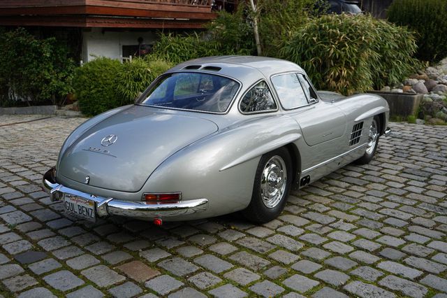 MERCEDES-BENZ 300 SL Flügeltürer, Rudge Wheels ab Werk