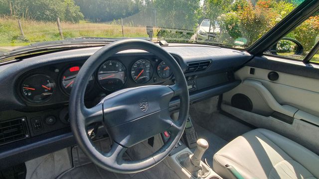 PORSCHE 993 Carrera 4 Cabriolet