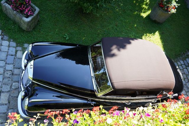 MERCEDES-BENZ 300 Cabrio, Matching Numbers &amp; Colours