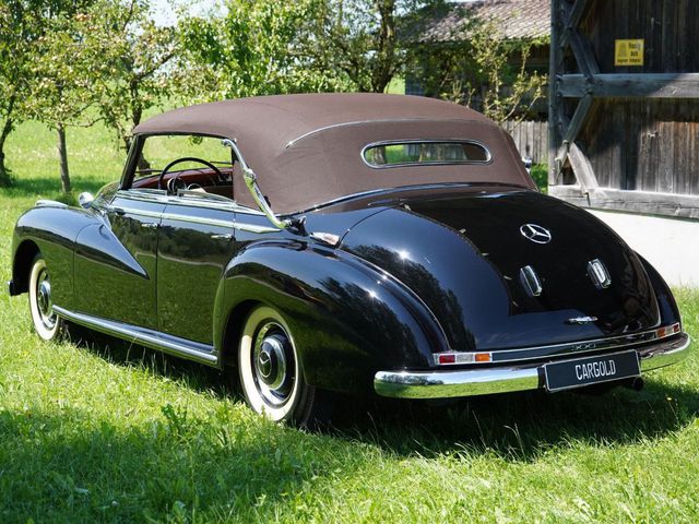 MERCEDES-BENZ 300 Cabrio, Matching Numbers &amp; Colours