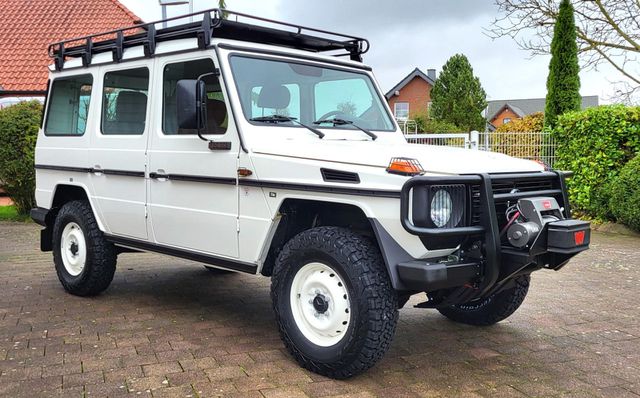 MERCEDES-BENZ G 290 290GD turbo&quot;original 21.000 km!&quot; 1.Hand!