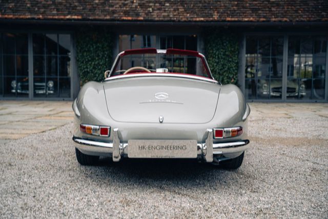 MERCEDES-BENZ 300 SL Roadster vollrest., matching numbers