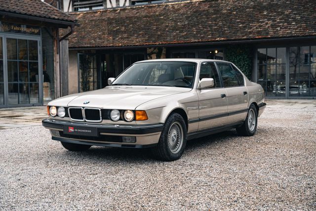 BMW 750 iL mit H-Zulassung, DE, 12-Zylinder, E32