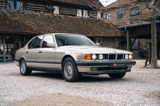 BMW 750 iL mit H-Zulassung, DE, 12-Zylinder, E32