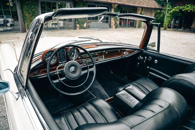 MERCEDES-BENZ 300 SE Cabriolet mit großartiger Historie!