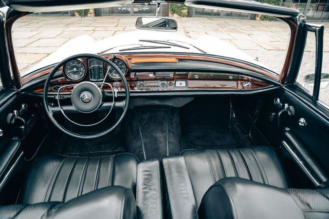 MERCEDES-BENZ 300 SE Cabriolet mit großartiger Historie!