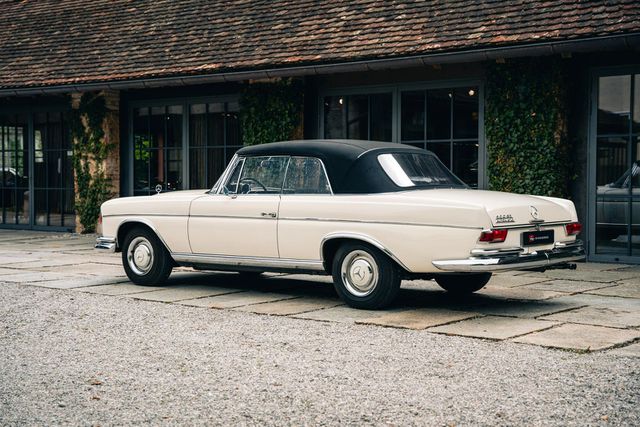 MERCEDES-BENZ 300 SE Cabriolet mit großartiger Historie!