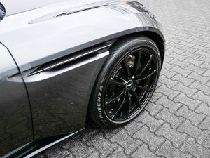 ASTON MARTIN DB11 V12 AMR Magnetic Silver, Technology Pack +