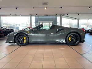 FERRARI 488 Pista