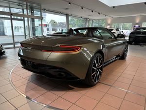 ASTON MARTIN DB11