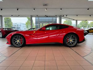 FERRARI F12 Berlinetta