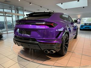 LAMBORGHINI Urus Performante  Voll-Carbon/B&amp;O