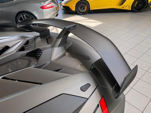 LAMBORGHINI Aventador SVJ Roadster VOLL-CARBON