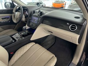 BENTLEY Bentayga Hybrid  Blackline/Rear-Seat Entert.