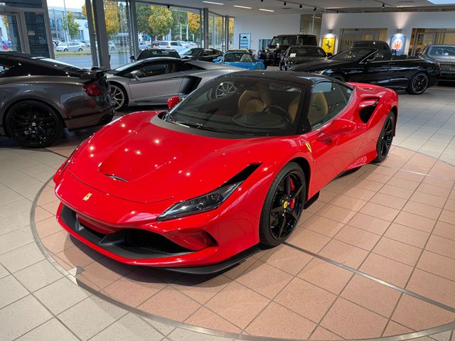 FERRARI F8