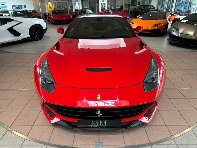 FERRARI F12 Berlinetta