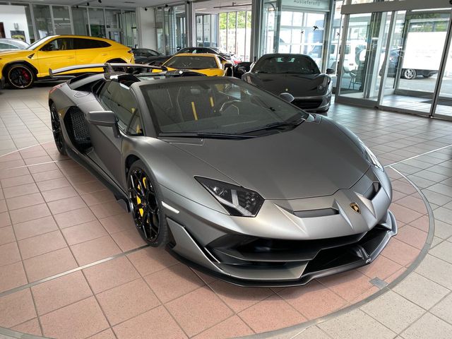 LAMBORGHINI Aventador SVJ Roadster VOLL-CARBON