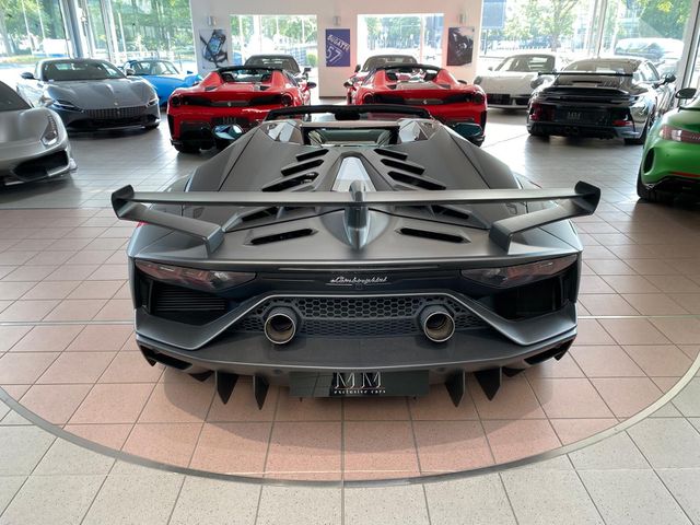 LAMBORGHINI Aventador SVJ Roadster VOLL-CARBON