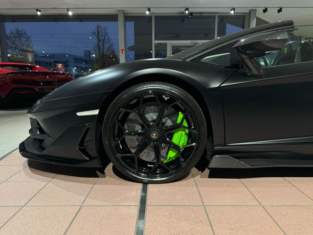 LAMBORGHINI Aventador SVJ Roadster VOLL-CARBON/GARANTIE