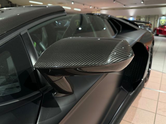 LAMBORGHINI Aventador SVJ Roadster VOLL-CARBON/GARANTIE