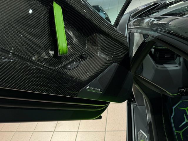 LAMBORGHINI Aventador SVJ Roadster VOLL-CARBON/GARANTIE