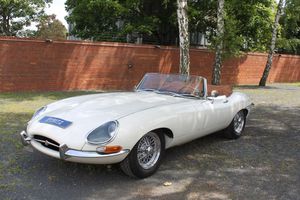 JAGUAR E-Type