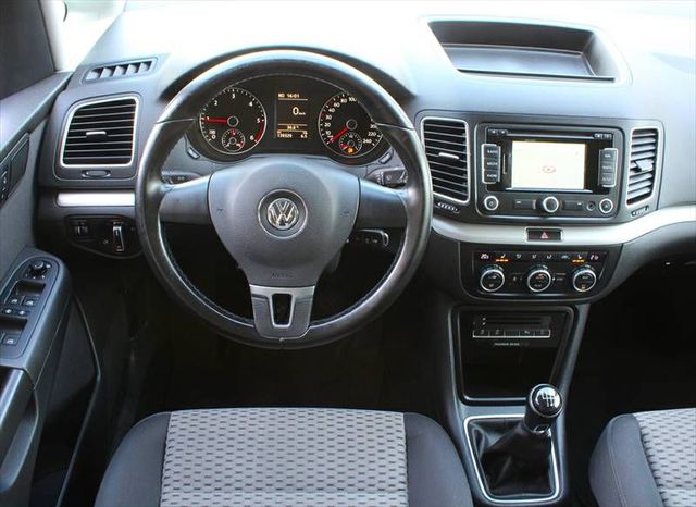 VW Sharan