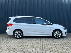 BMW 218 Gran Tourer 218i Aut. Gran Tourer M SPORT /7.Sitzer/M-Räder