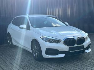 BMW 116 i 5-Türer/ Lenkradheiz/Navi/LED/CarPlay/Sitzh