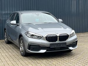 BMW 118 i 5-Türer/ AHK/LED/Lenkradheiz/Navi/Sitzheiz